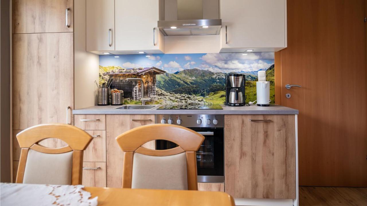 Appartement Alexandra Neukirchen am Grossvenediger Luaran gambar