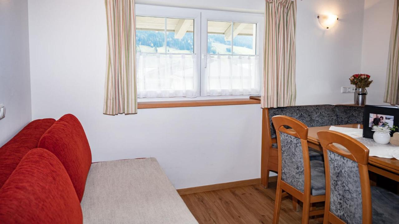 Appartement Alexandra Neukirchen am Grossvenediger Luaran gambar